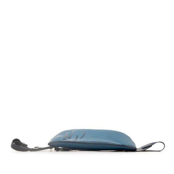LOUIS VUITTON Blue Leather Pouch - Picture 4 of 10